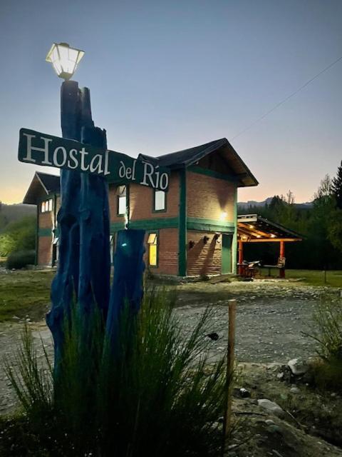 Hostal Del Rio El Bolsón Esterno foto
